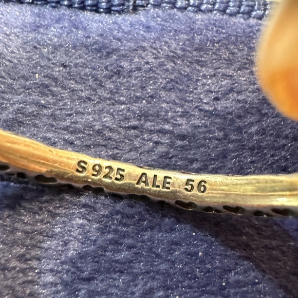 PANDORA: Sparkle & Hearts Ring Size 8 - Picture 2 of 4